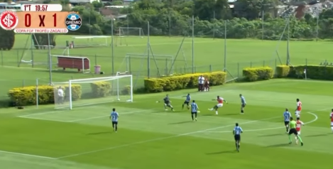 Confira os dois gols marcados por Ricardo Mathias no Gre-Nal sub-20 da FGF 
