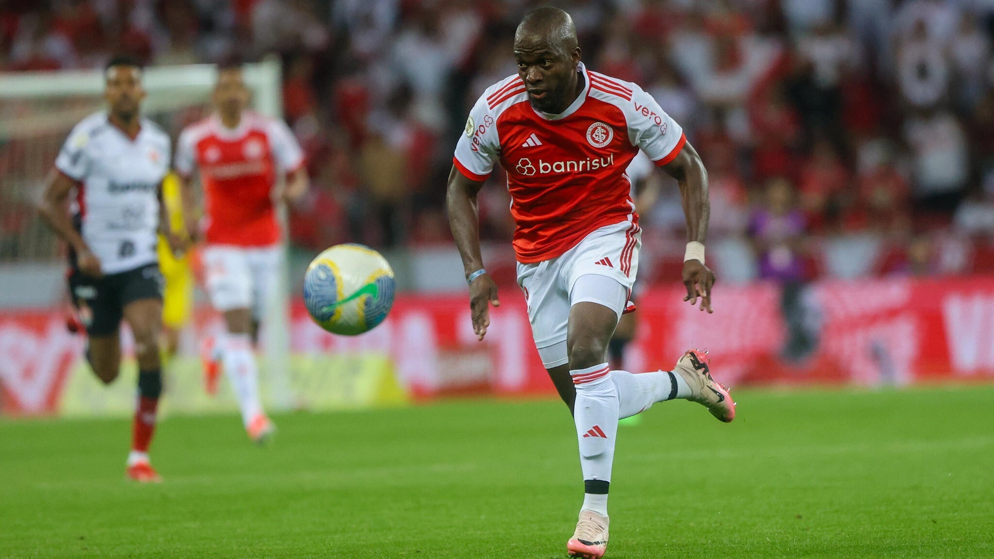 A solicitação feita por Roger Machado para Enner Valencia