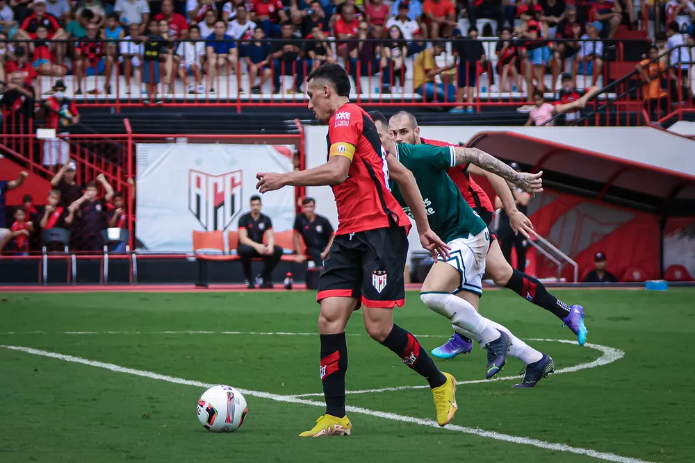 Presidente de clube da Série A admite que jogador deve retornar ao Inter