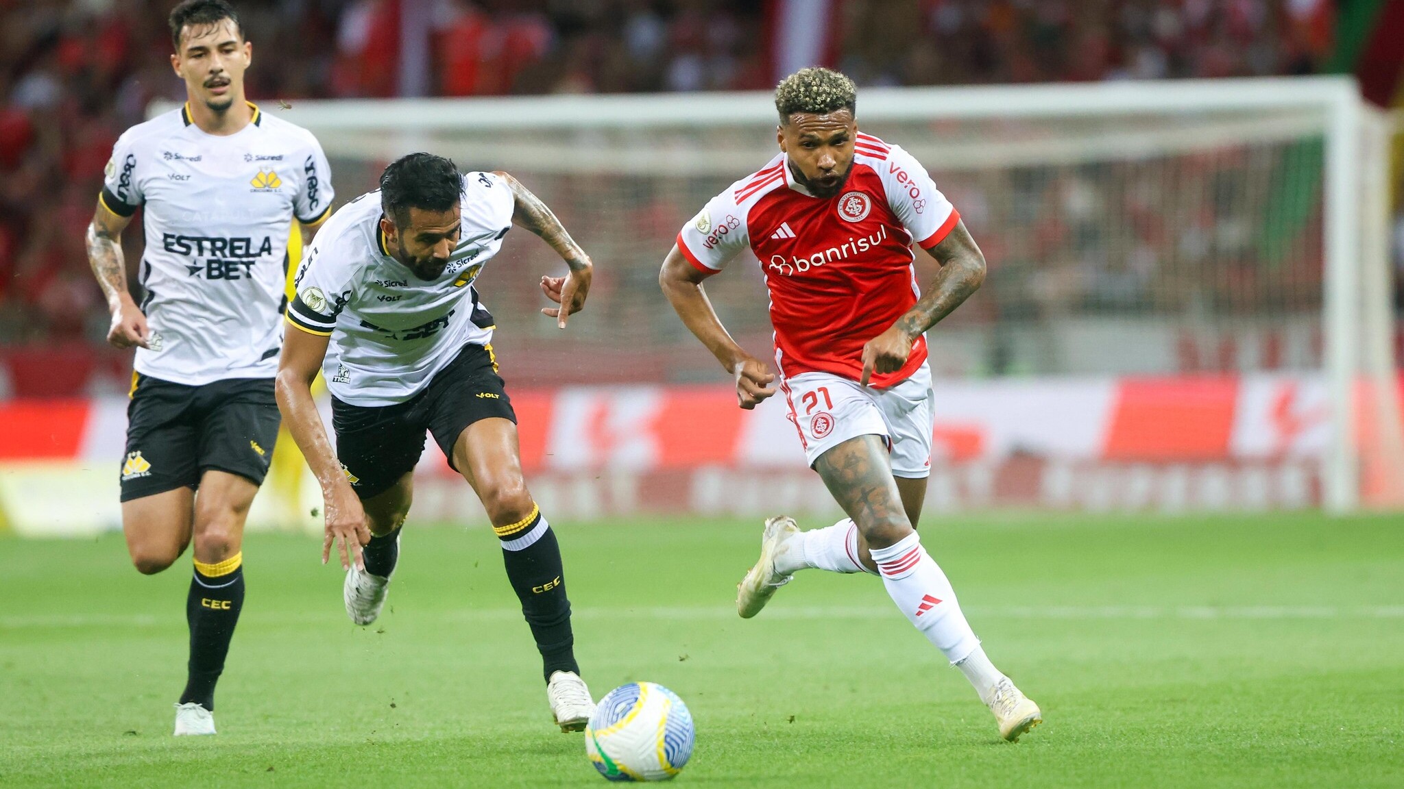 Inegociáveis? Sobre as sondagens envolvendo Wesley e Bruno Gomes
