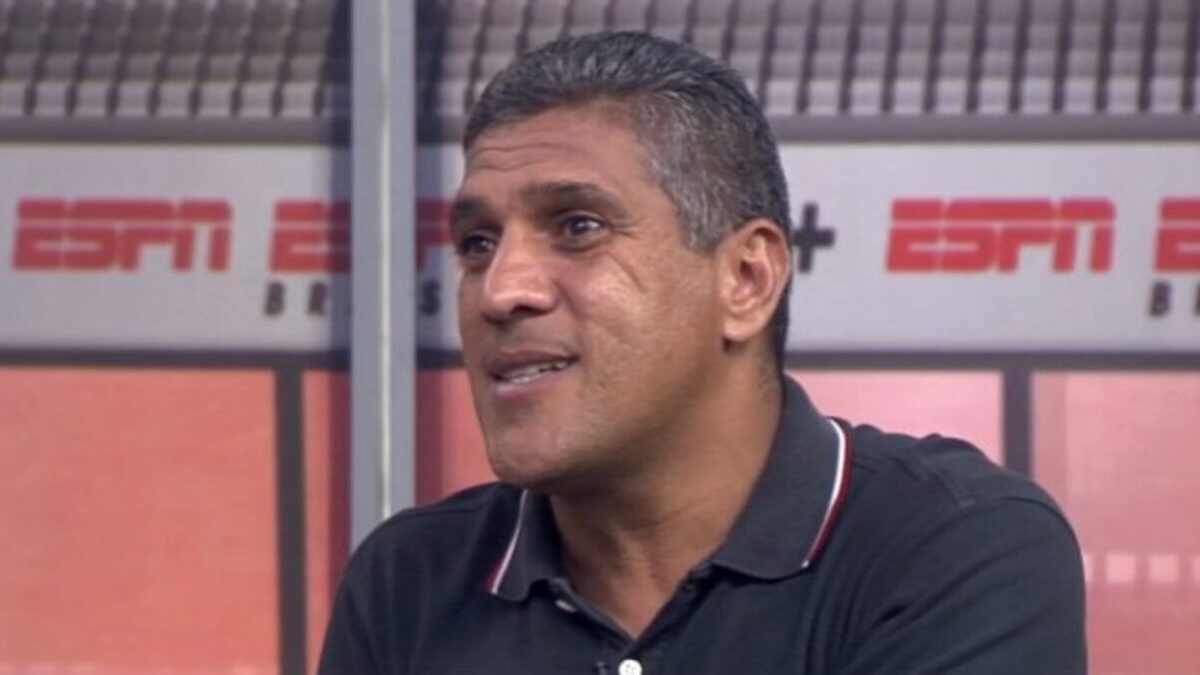 A opinião de Silas que gerou debate entre a torcida do Inter