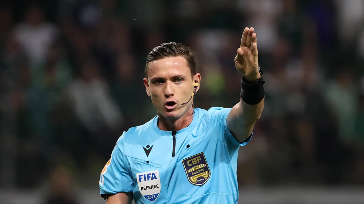 Comentarista de arbitragem aponta erro na partida entre Inter e Botafogo