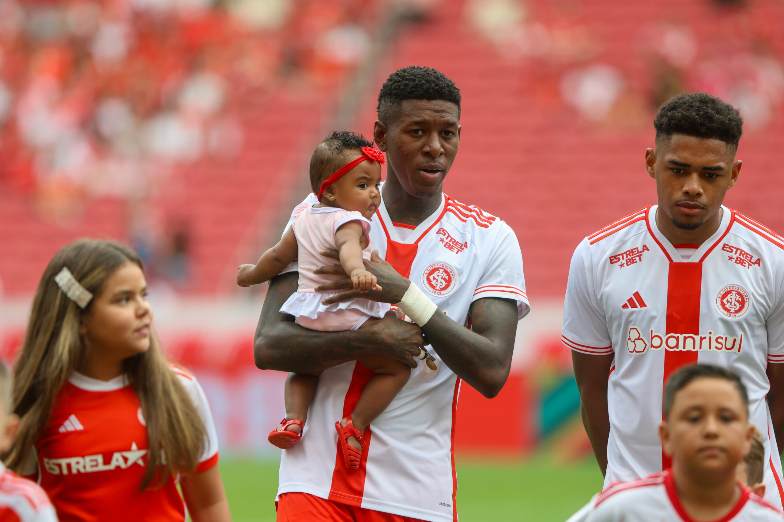 O elogio feito por Vitão ao zagueiro Victor Gabriel 