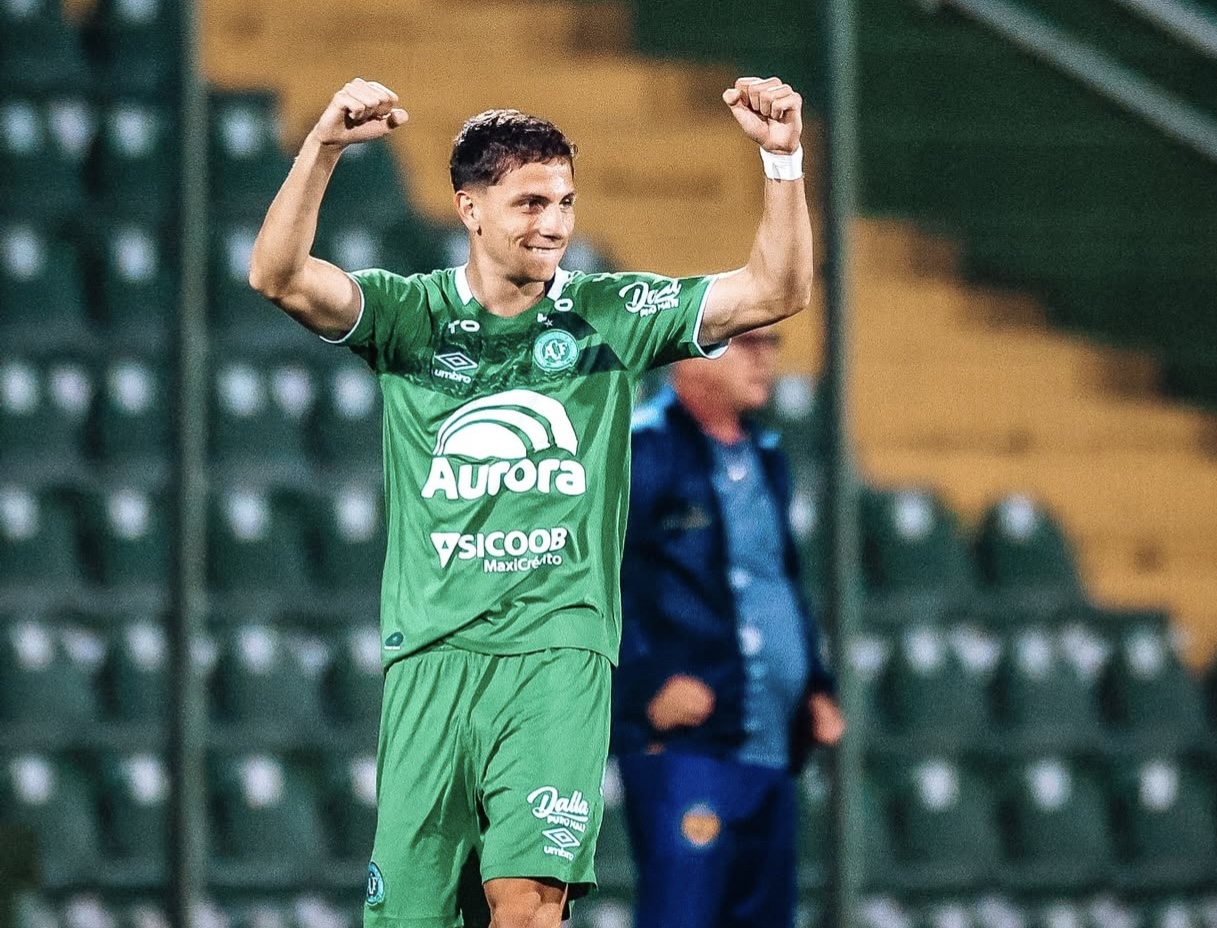 Inter encaminha a contratação de atacante da Chapecoense; saiba mais: