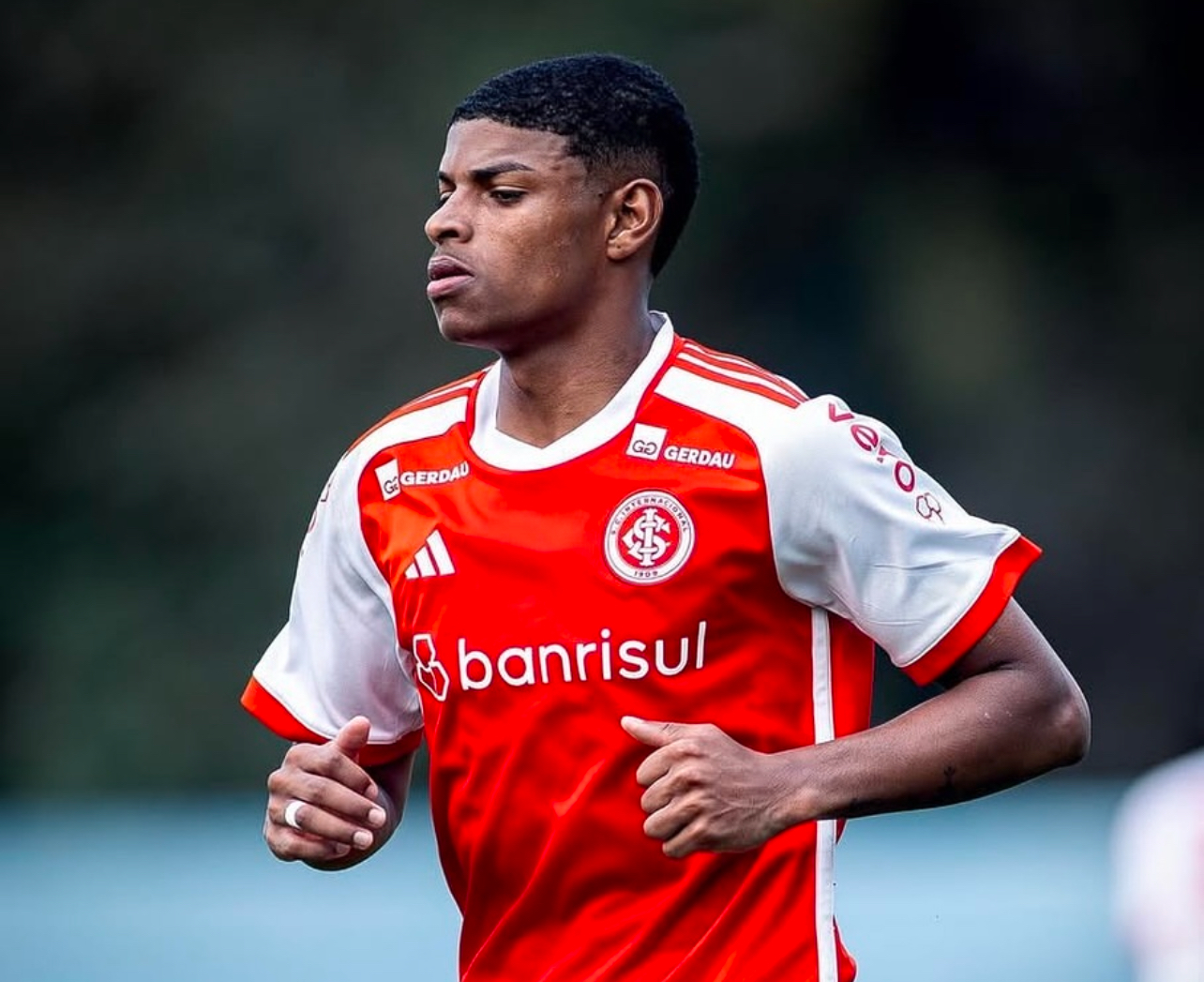 O único lateral-esquerdo presente na reapresentação do Inter