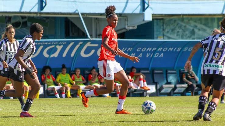Inter anuncia venda de atacante para o futebol dos Estados Unidos