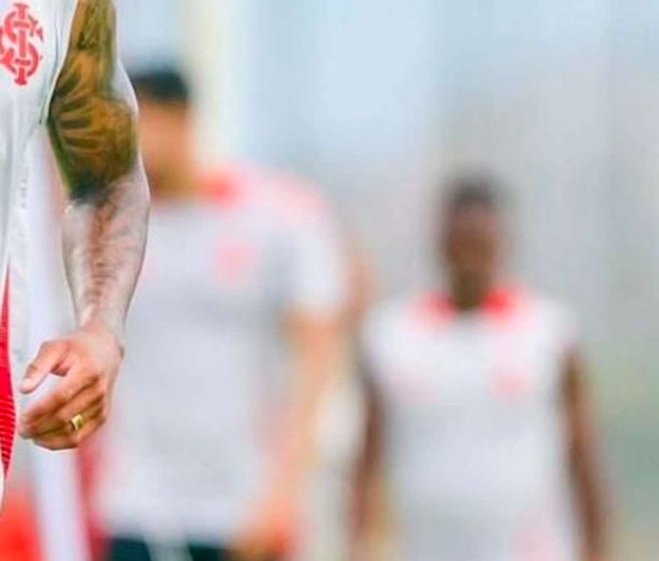Inter deixa vazar presença de reforços não anunciados em foto publicada
