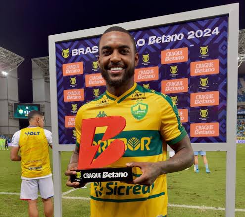 Inter se aproxima de lateral-esquerdo Ramon e marca reunião decisiva
