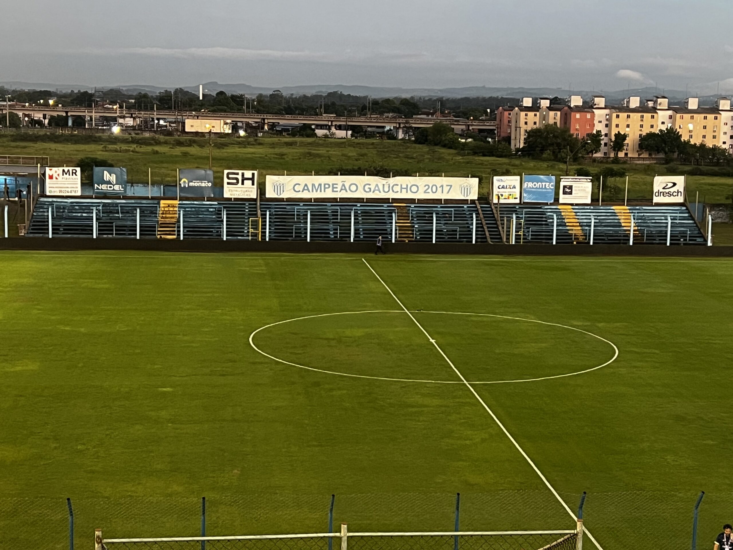 As condições do gramado do Estádio do Vale para São José x Inter