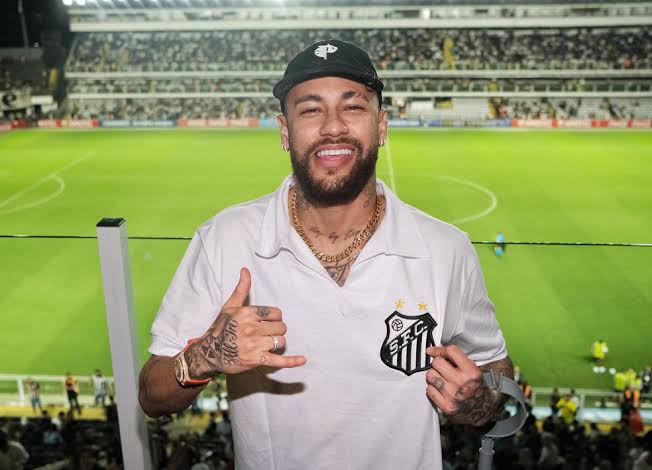 De Olho no Mercado: Neymar anuncia retorno ao Santos após 12 anos fora do clube