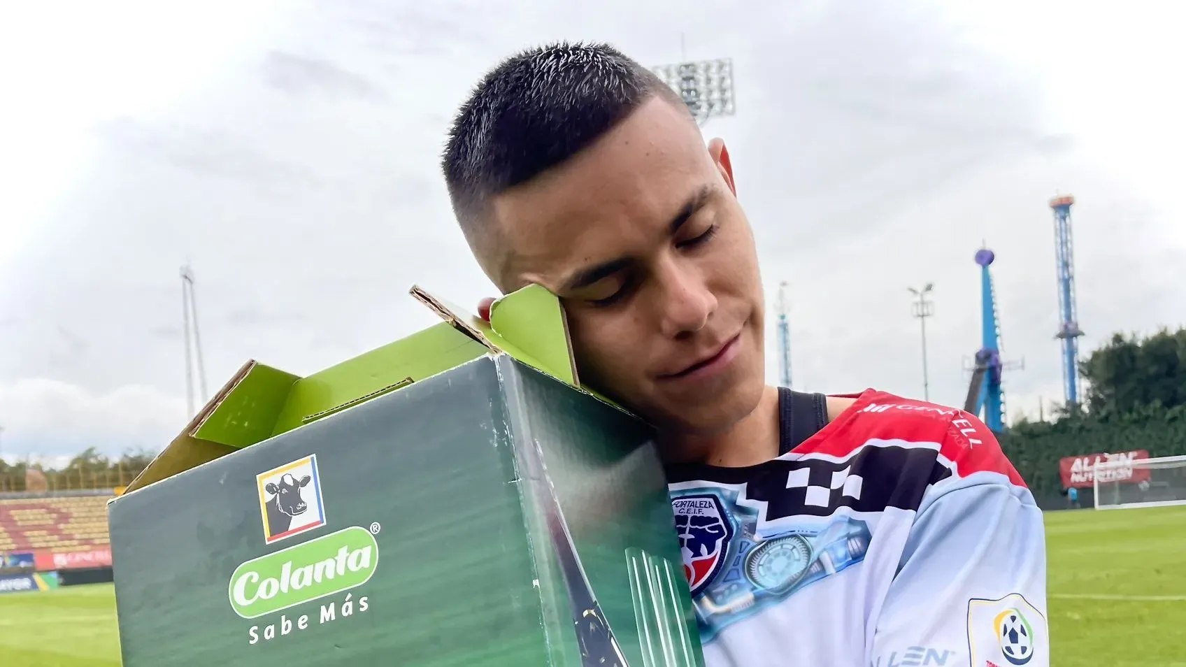 Atacante procurado pelo Inter negocia com outra equipe