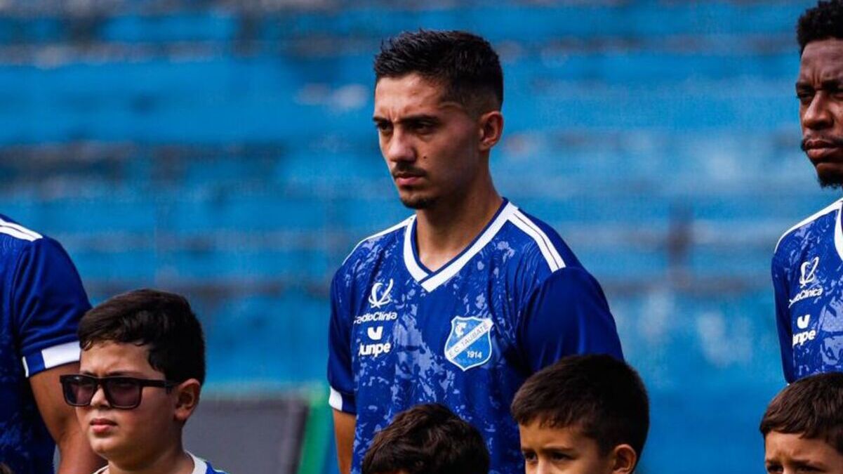 Antiga promessa do Inter marca primeiro gol como profissional