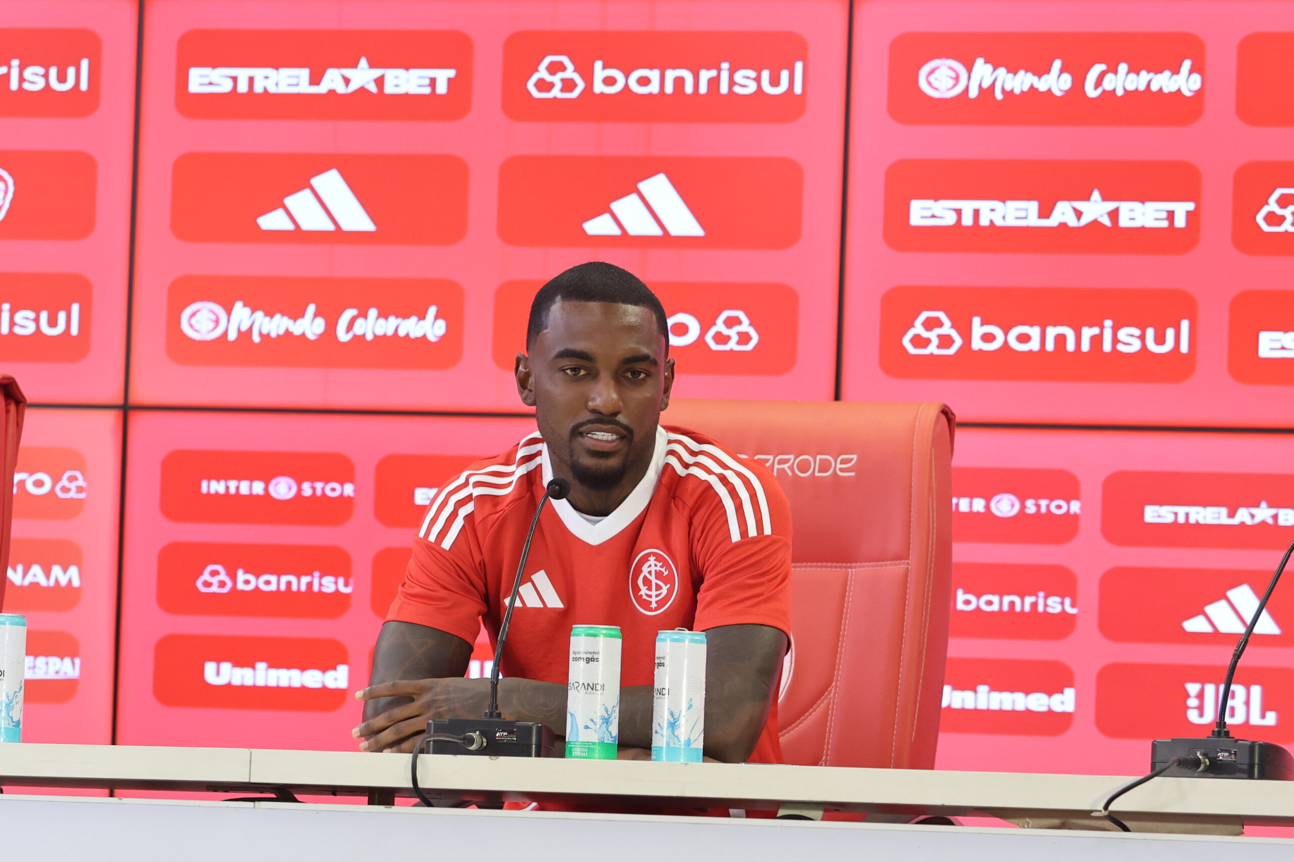 Ramon é apresentado no Inter e fala sobre expectativa para o Gre-Nal