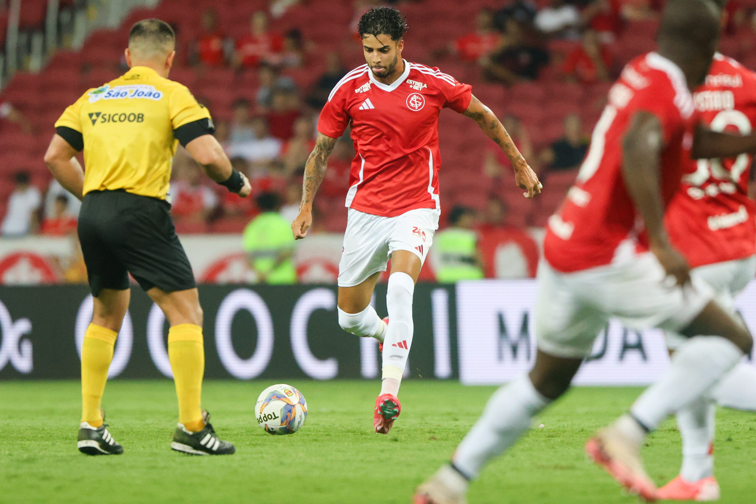 Kaique Rocha revela bastidor envolvendo D’Alessandro e o Gre-Nal