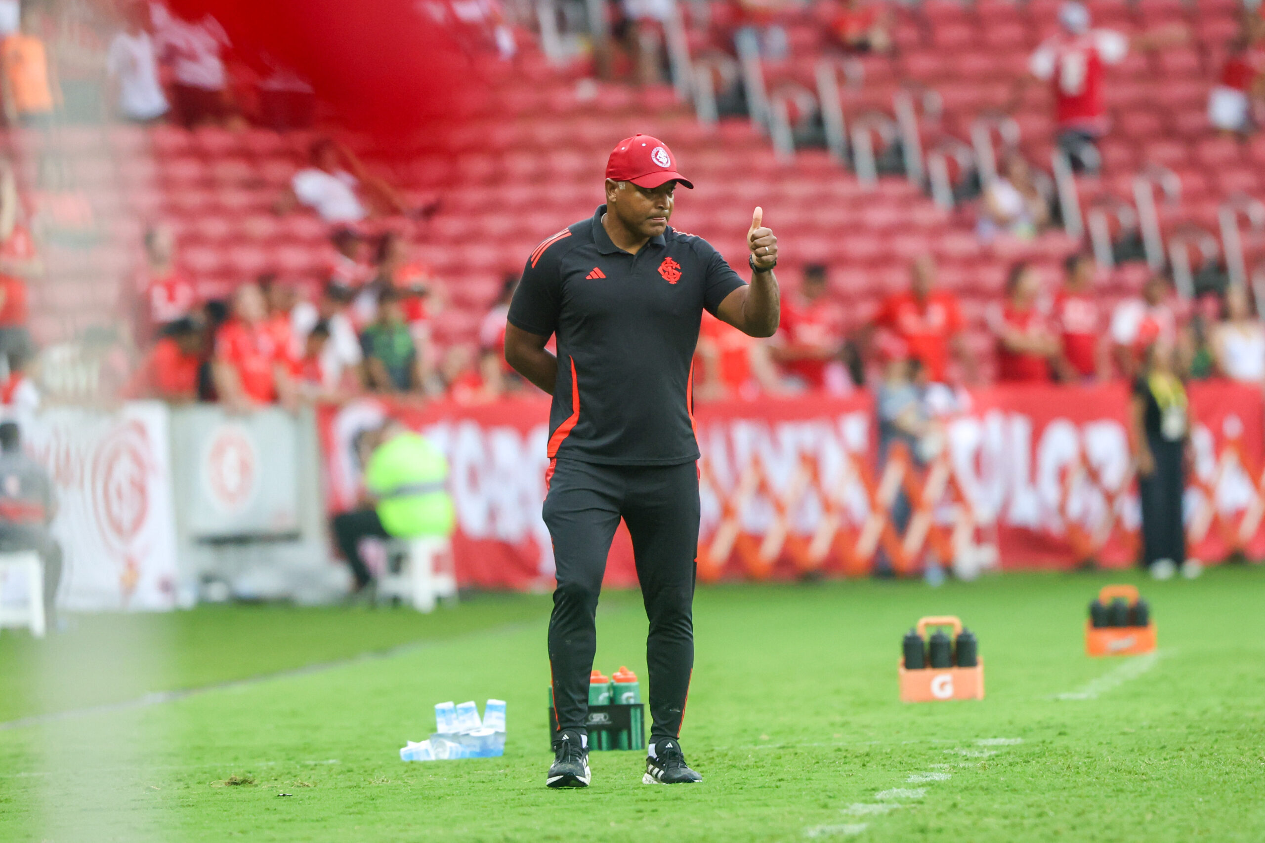 Roger rasga elogios a destaque do Inter em 2025