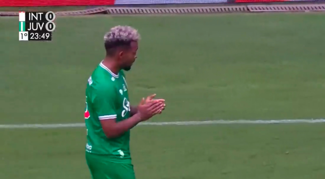 Falta de Critério? Viraliza aplauso irônico onde Rafael Klein não expulsou atleta