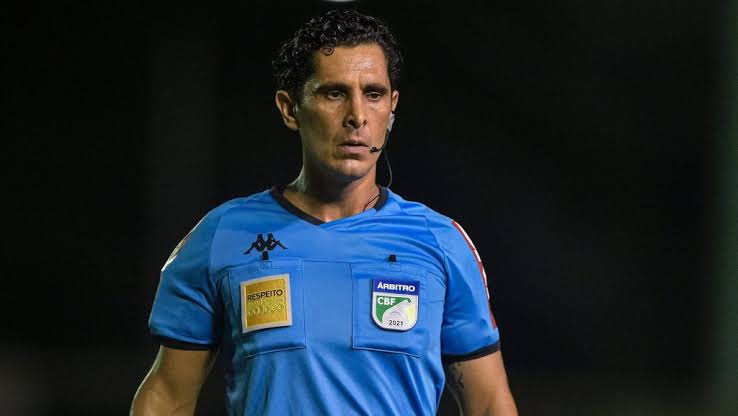 Após polêmica, FGF libera áudio do VAR no pênalti para o Grêmio no Gre-Nal 444