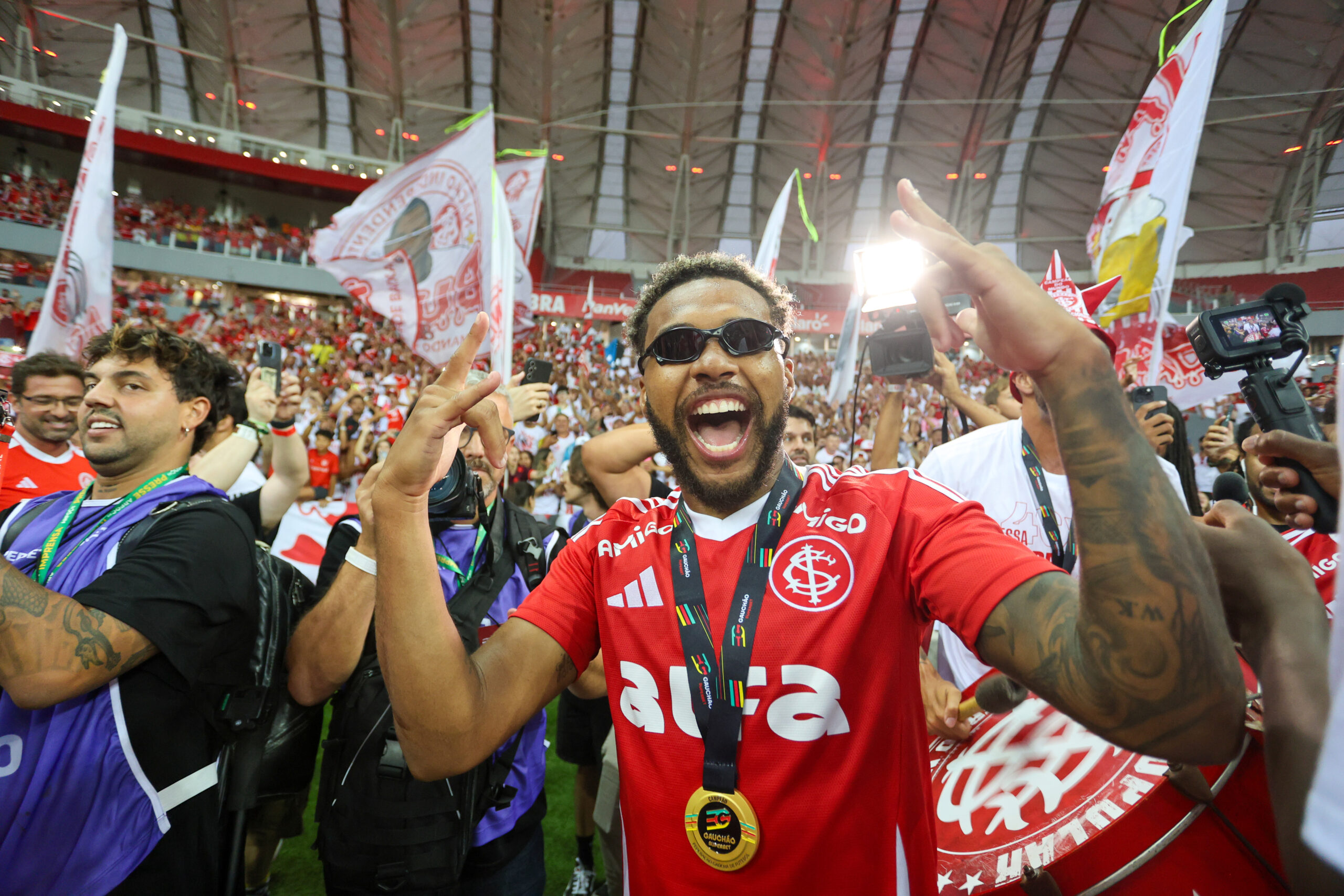 Wesley é destaque entre jogadores brasileiros pelo mundo; saiba mais: