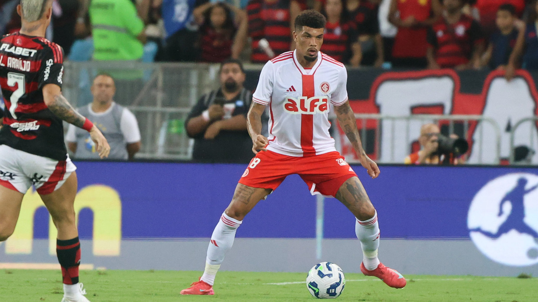 O que disse Juninho após estrear pelo Inter contra o Flamengo
