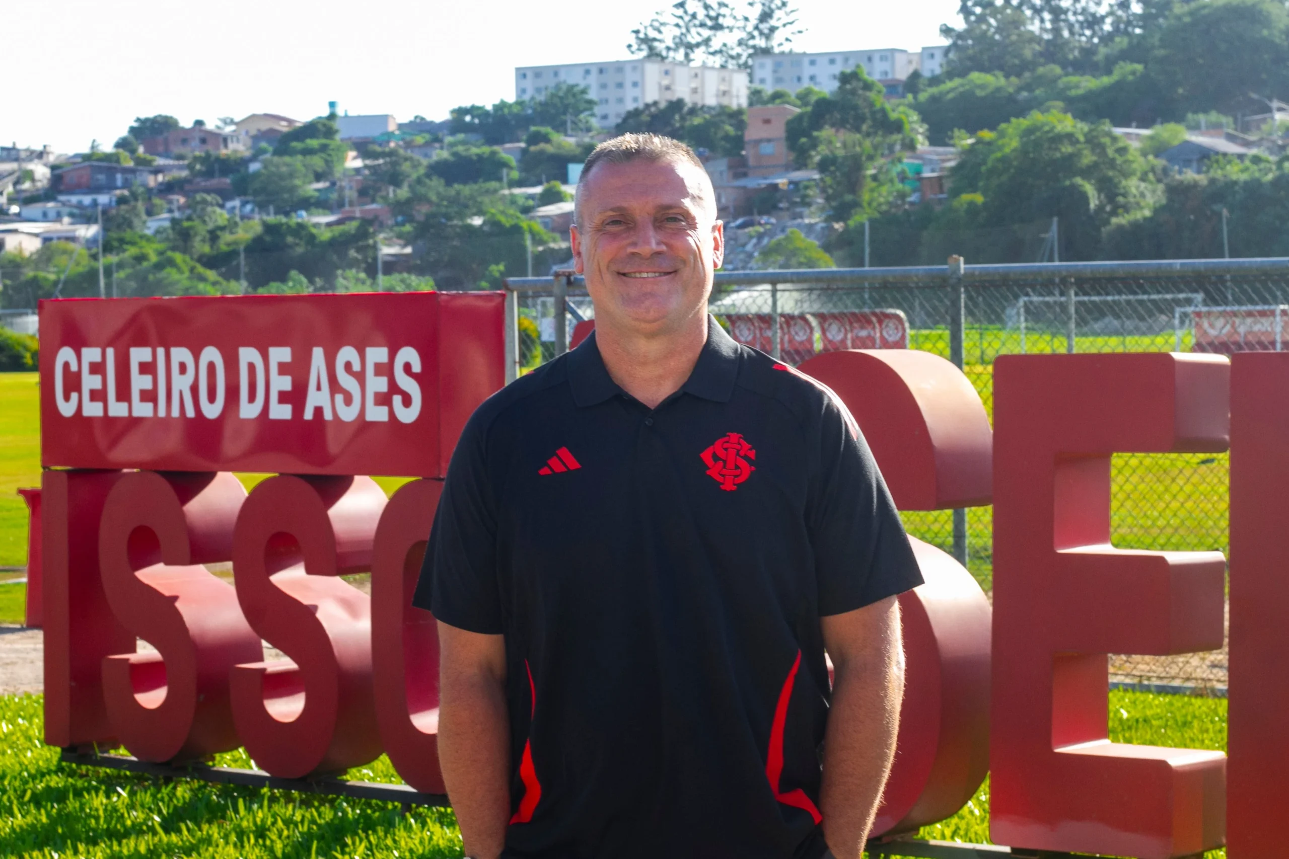 Novo diretor da base do Inter projeta “busca por talentos” e comenta contratação de Renan