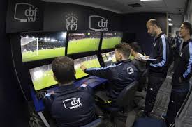 CBF define o VAR de Flamengo x Inter pelo Brasileirão