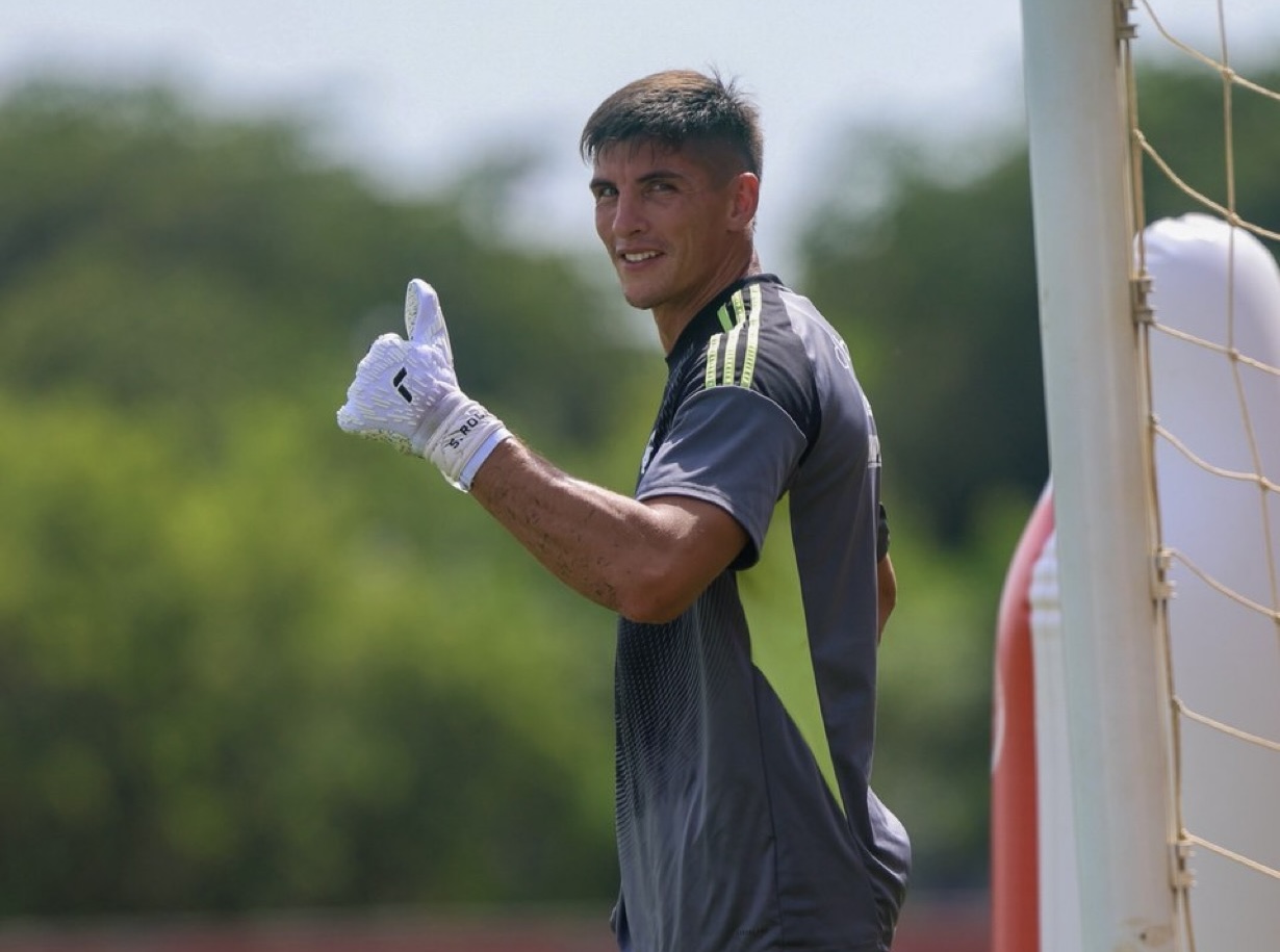A boa notícia envolvendo o retorno de Rochet contra o Flamengo