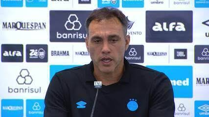 Interino do Grêmio fala sobre derrota para o Inter: “Foi doloroso” 