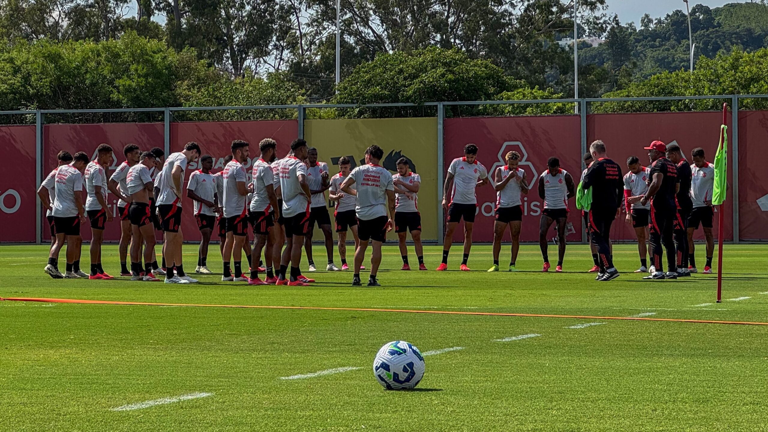 Com desfalque, Inter se reapresenta após empatar com o Flamengo