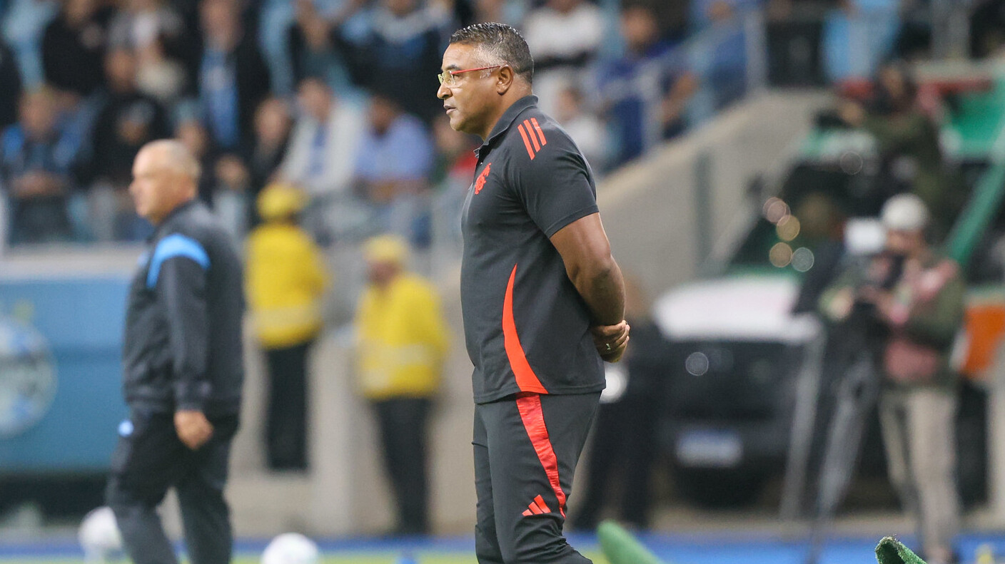 Roger Machado avalia empate no Gre-Nal 447 e admite erro do Inter