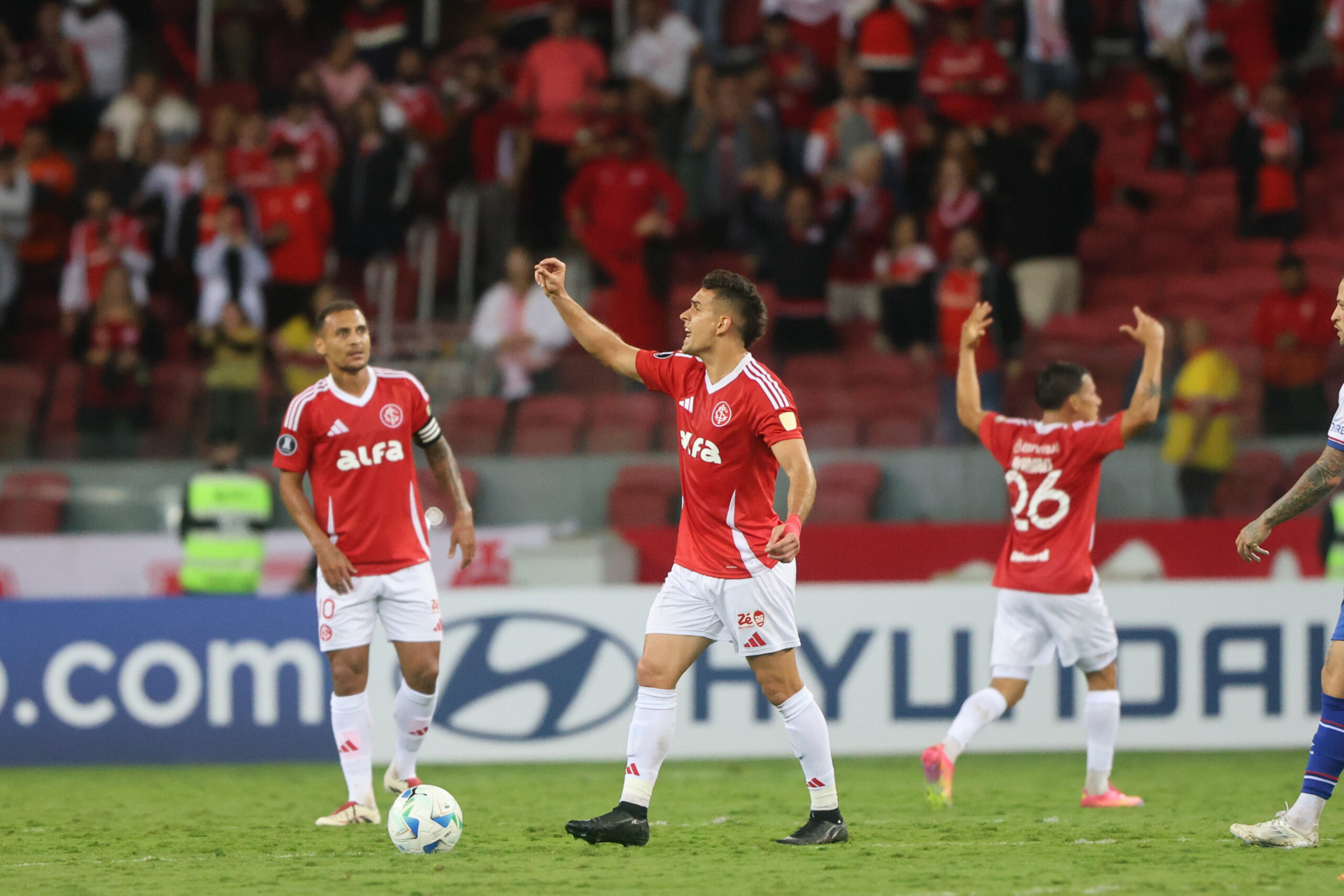 Inter tem recuperação e consegue buscar empate contra o Nacional
