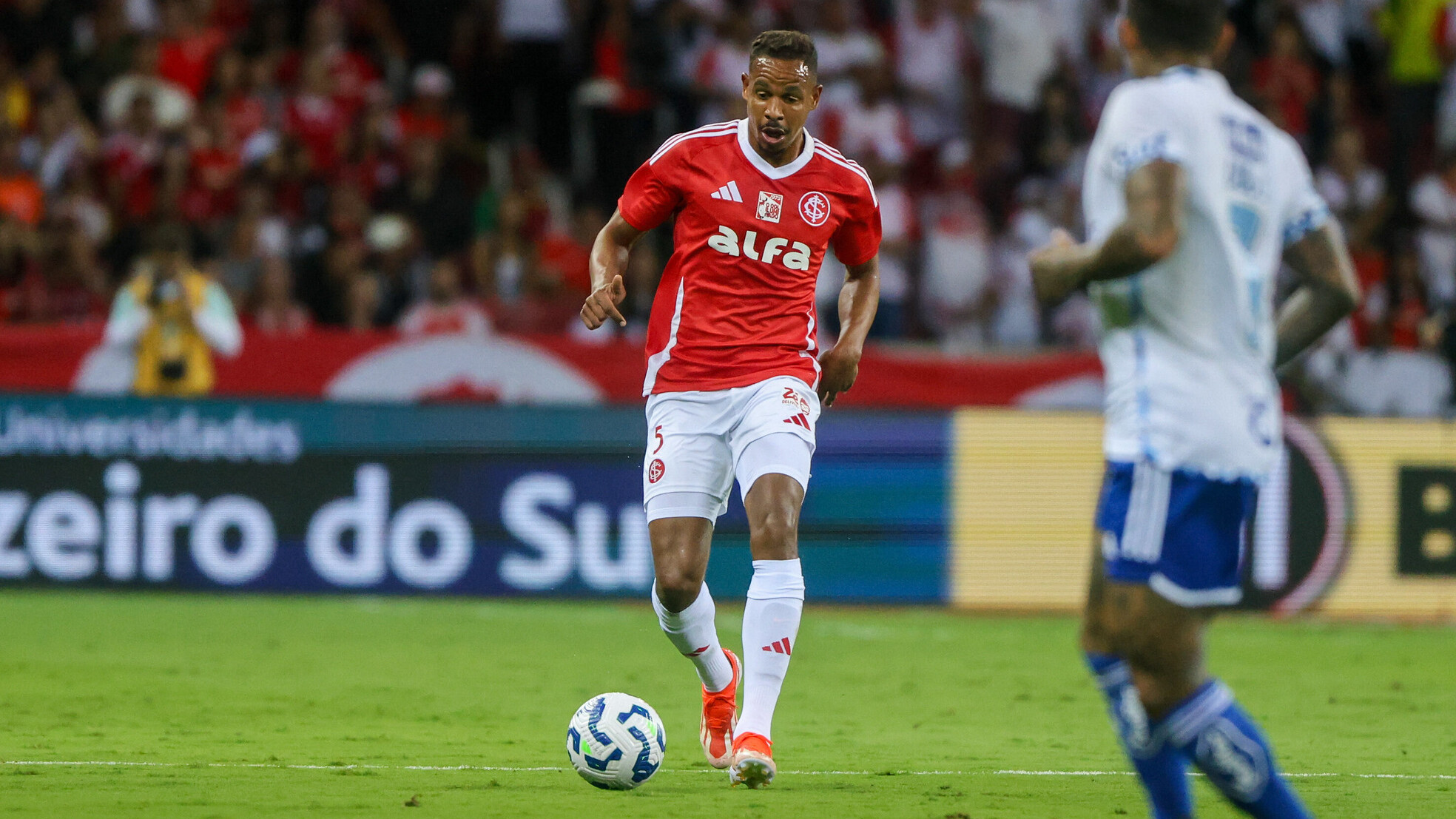 Fernando, volante do Inter, faz sugestão sobre a Seleção Brasileira; entenda