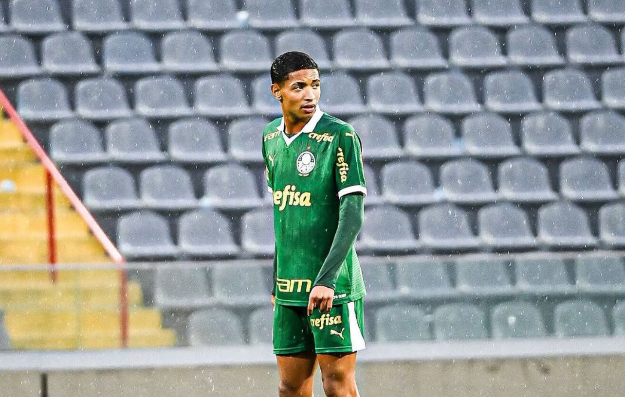 Inter dá chapéu no Palmeiras e contrata promessa de 16 anos para a base!