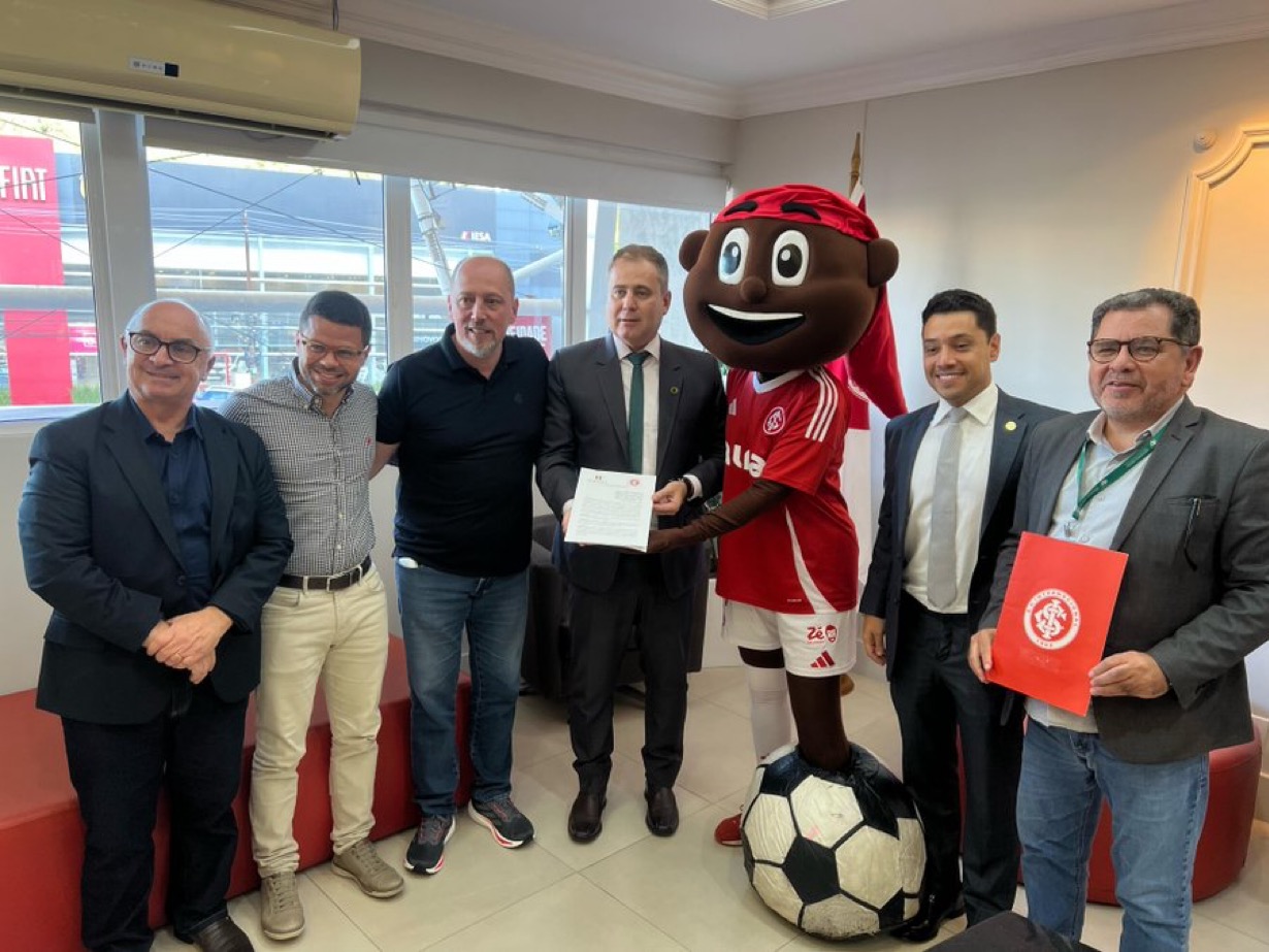 Inter firma parceria com a Defensoria Pública para combater a discriminação no futebol