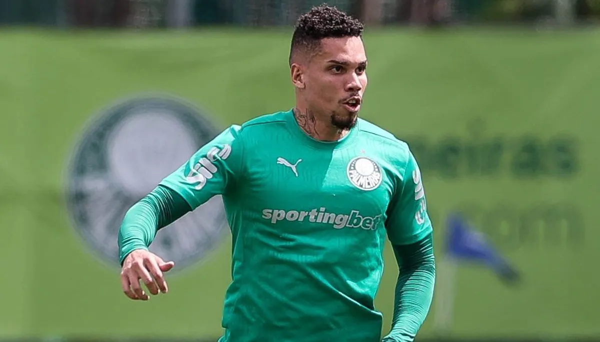 O que disse Paulinho, atacante do Palmeiras, sobre enfrentar o Inter