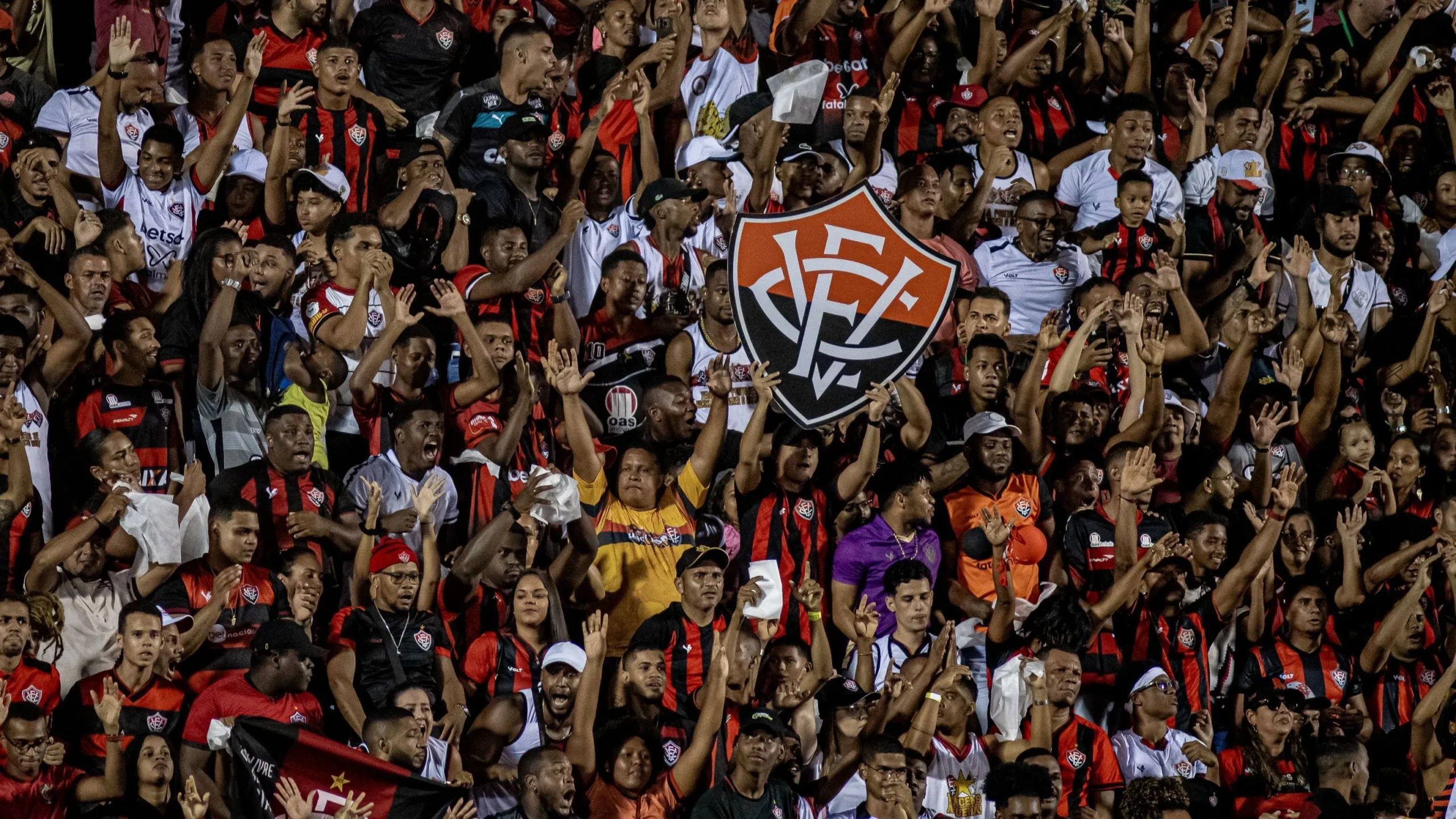 A atitude da torcida do Vitória que viralizou entre os colorados