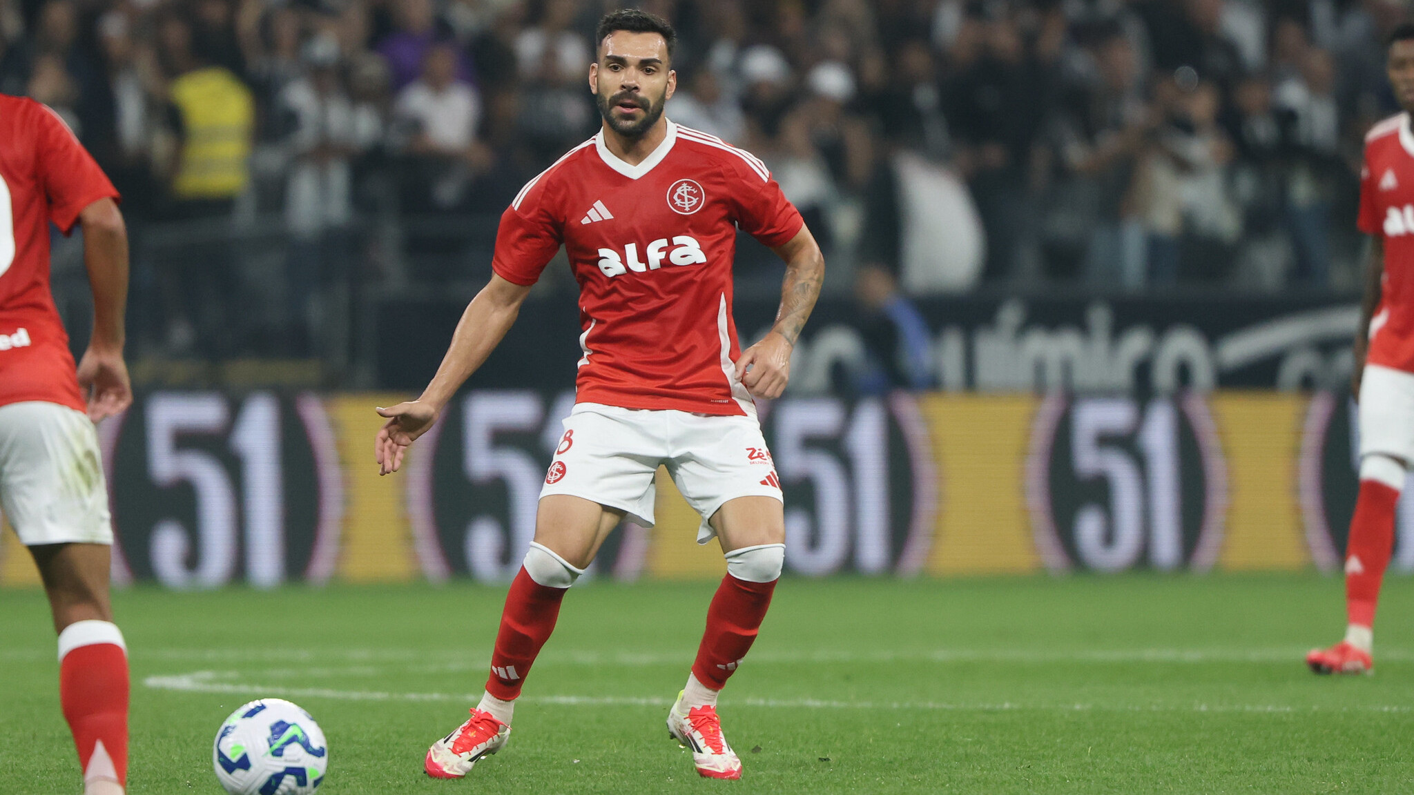 A lista de jogadores com contrato se encerrando no Inter