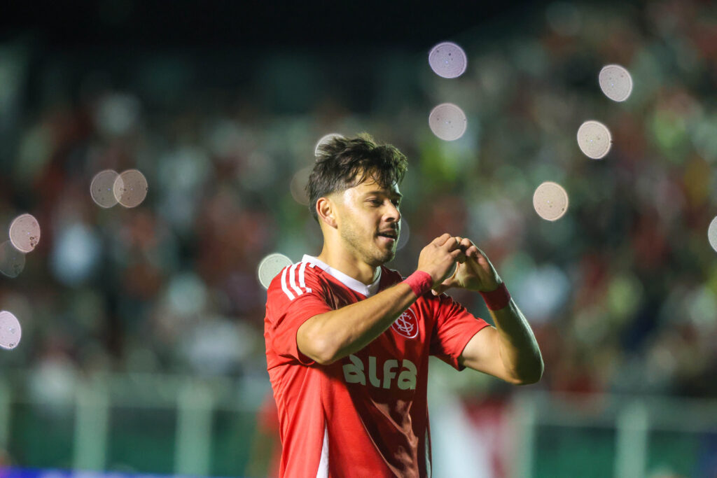 Inter vence o Maracanã por 3 a 0, perde três pênaltis, mas garante vaga nas oitavas da Copa do Brasil!
