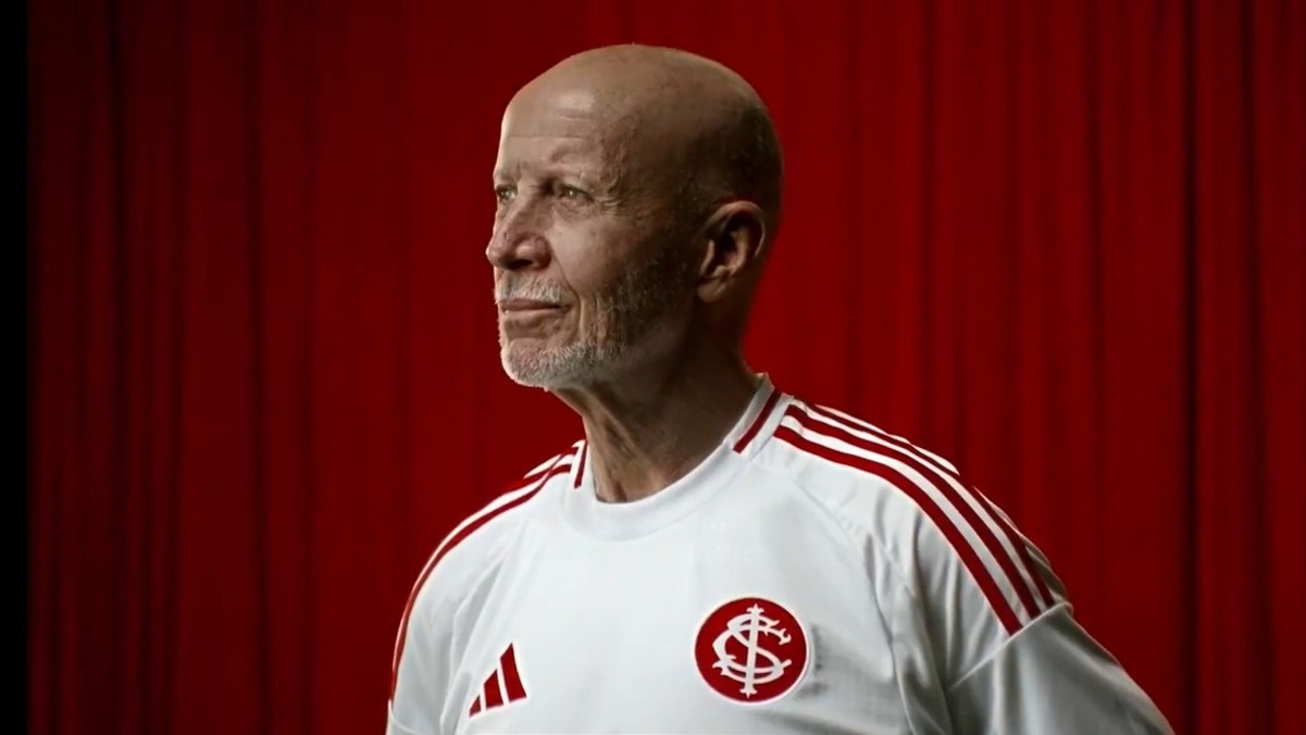 Com participação de Cláudio Duarte, Inter lança novo segundo uniforme; confira