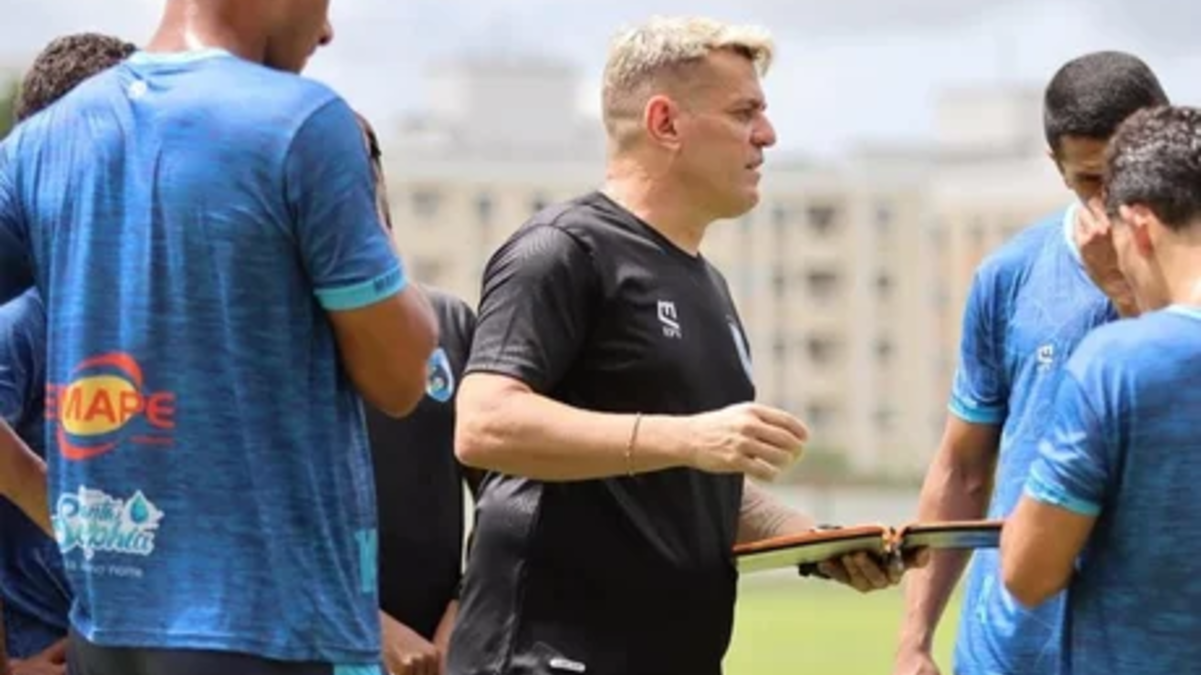 Retranca? Repercute resposta do técnico do Maracanã-CE antes de enfrentar o Inter