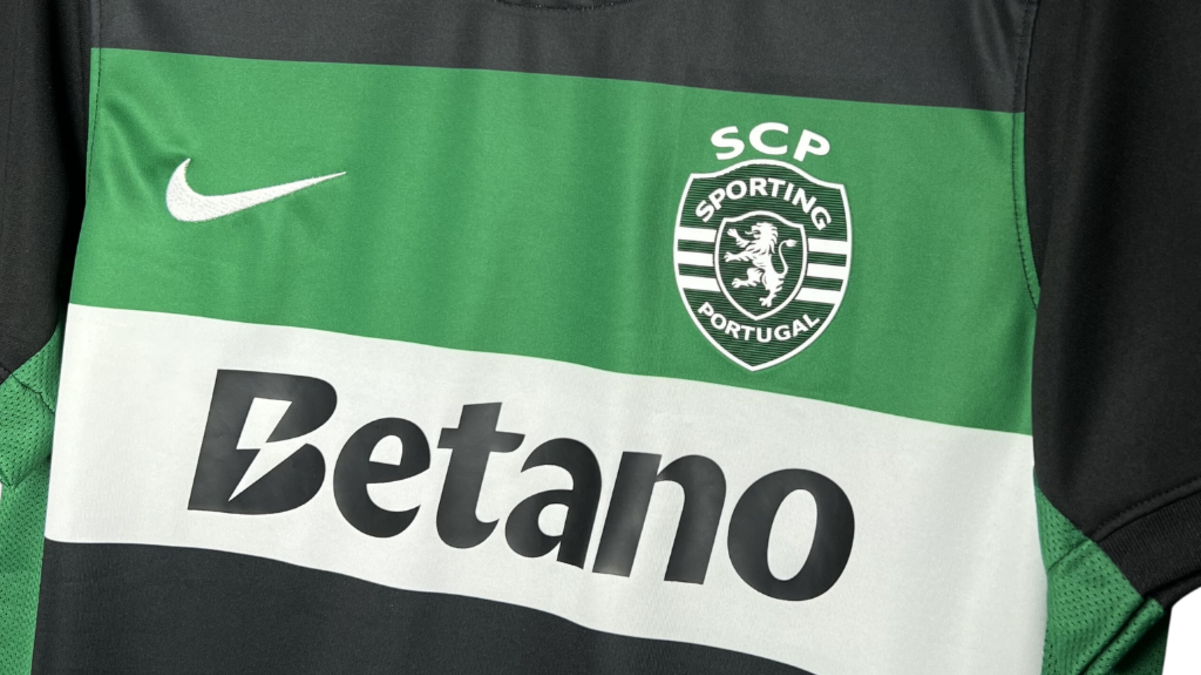 De olho no mercado: Sporting pretende emprestar atacante brasileiro