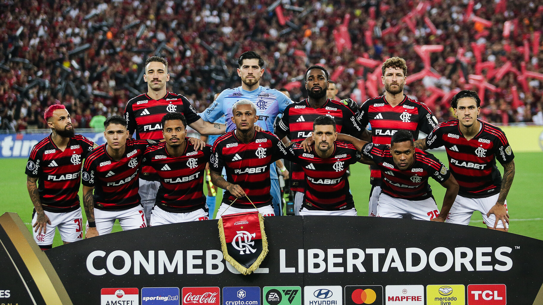 Titular do Flamengo sofre fratura e não deve enfrentar o Inter na Libertadores