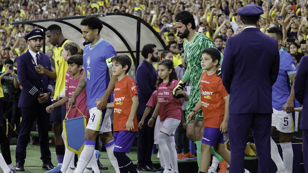 A imagem que viralizou entre os colorados após o empate entre Equador e Brasil