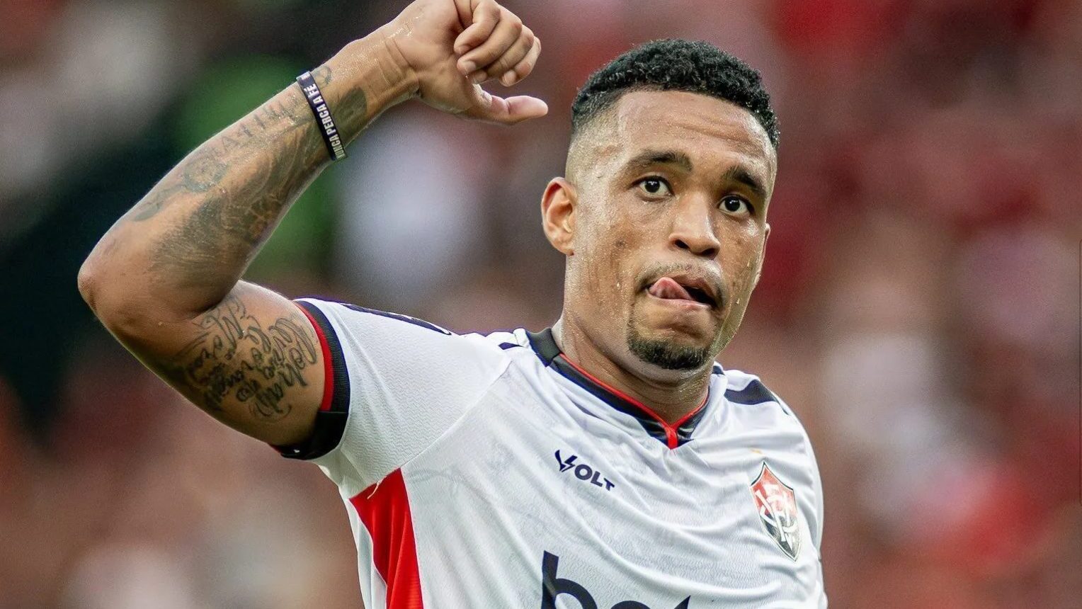 O time brasileiro que entrou na disputa com o Inter por Alerrandro