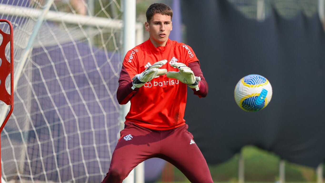 Sobre a decisão do Inter de liberar goleiro para atuar na Itália