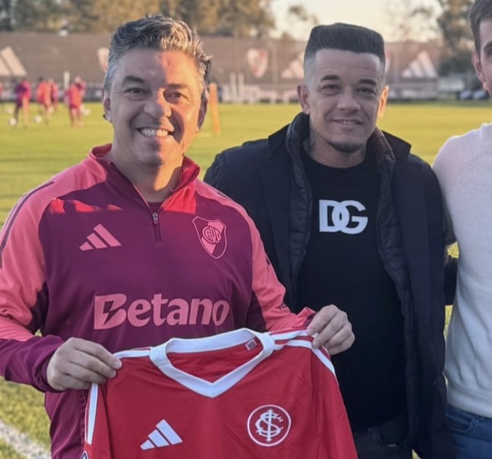 O registro de D’Alessandro e Marcelo Gallardo juntos que gerou dúvida nos torcedores