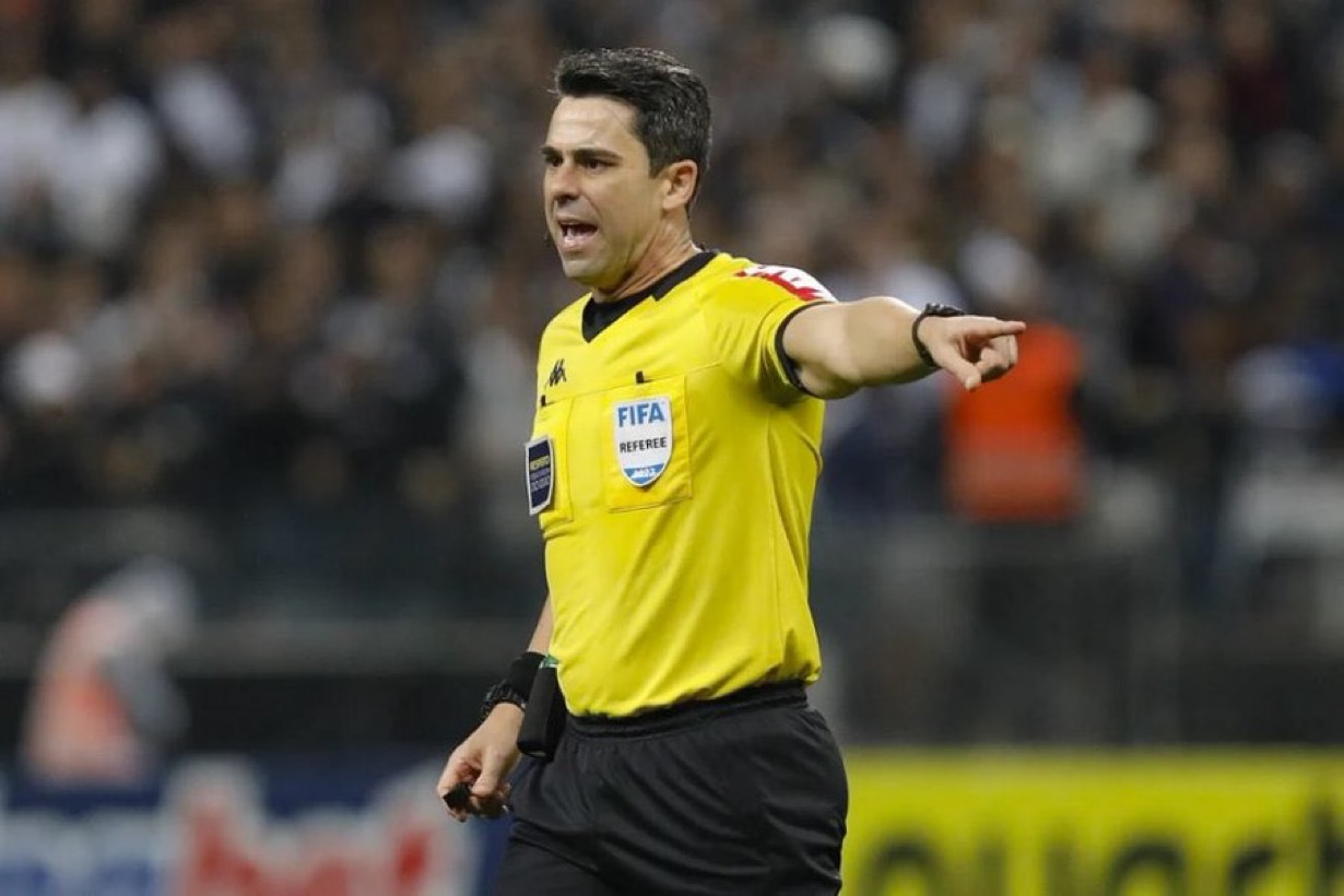 Definido! A arbitragem de Atlético-MG x Inter pelo Brasileirão