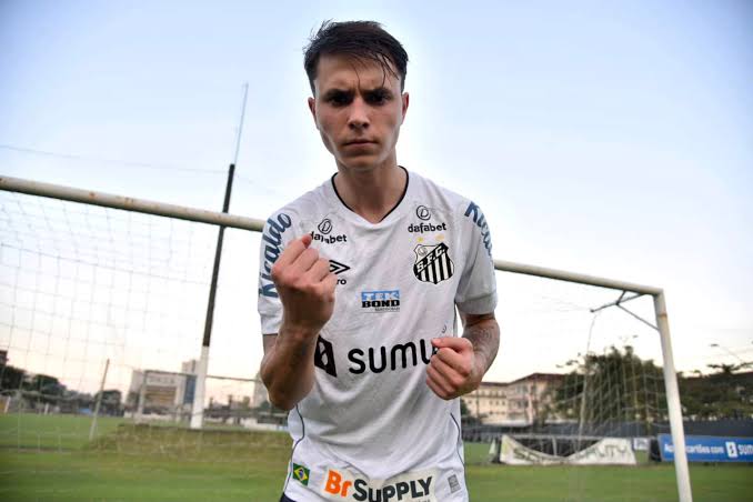 Exclusivo: Agente de Vinícius Zanocello fala sobre interesse do Inter no volante