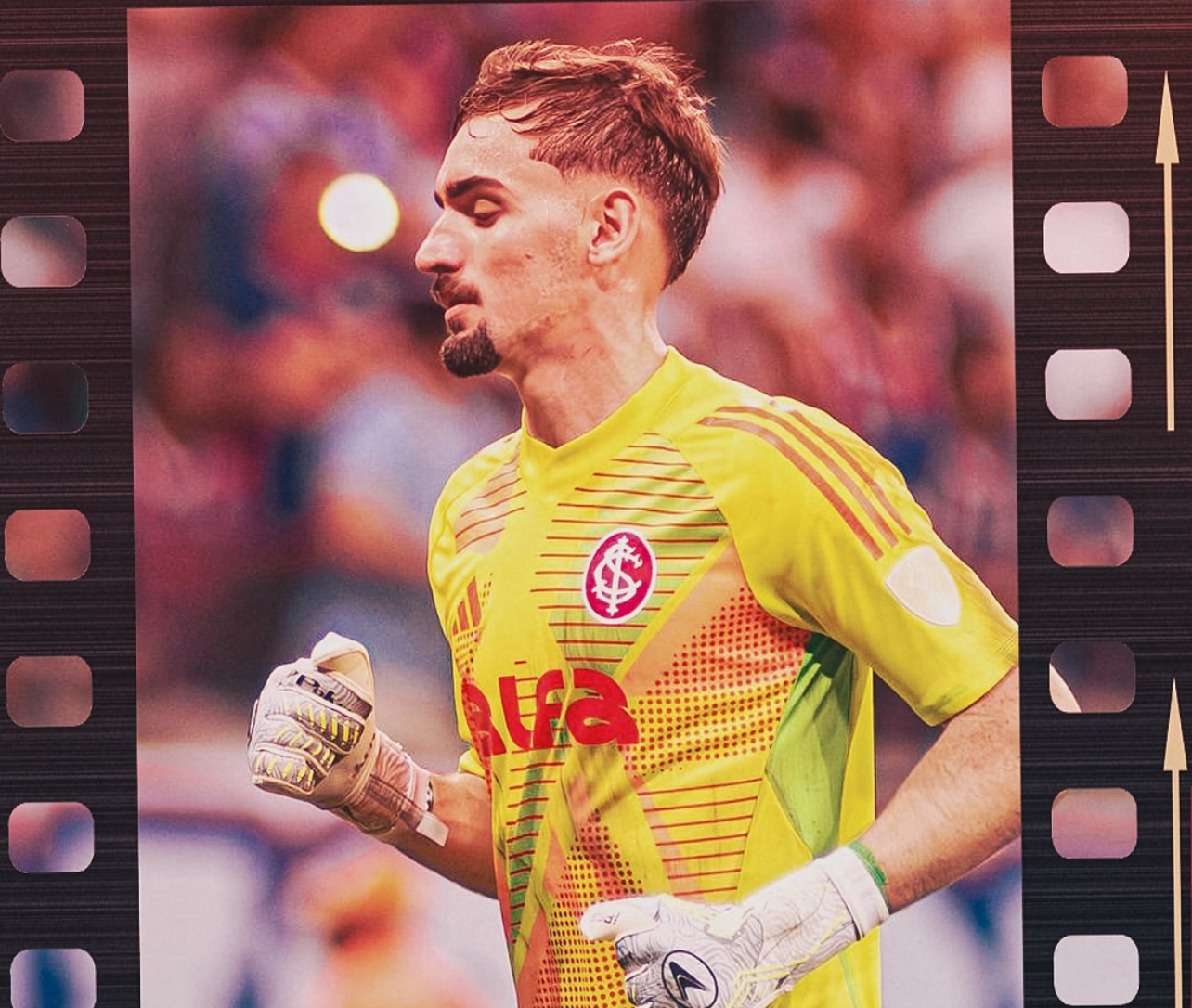 O feito comemorado pelo goleiro Anthoni nas redes sociais