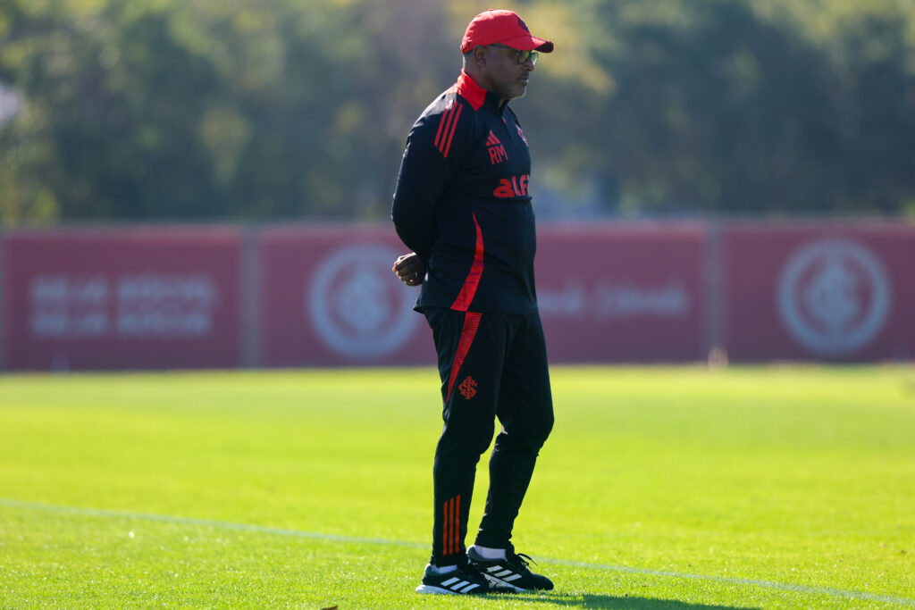 Os dois titulares que ficaram de fora do jogo-treino desse sábado