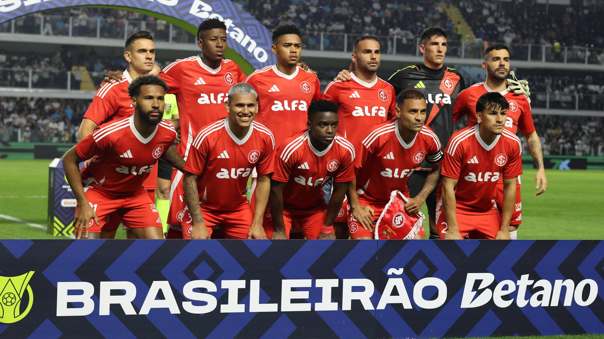 Roger Machado prepara o Inter com retornos contra o Fluminense; confira a provável escalação